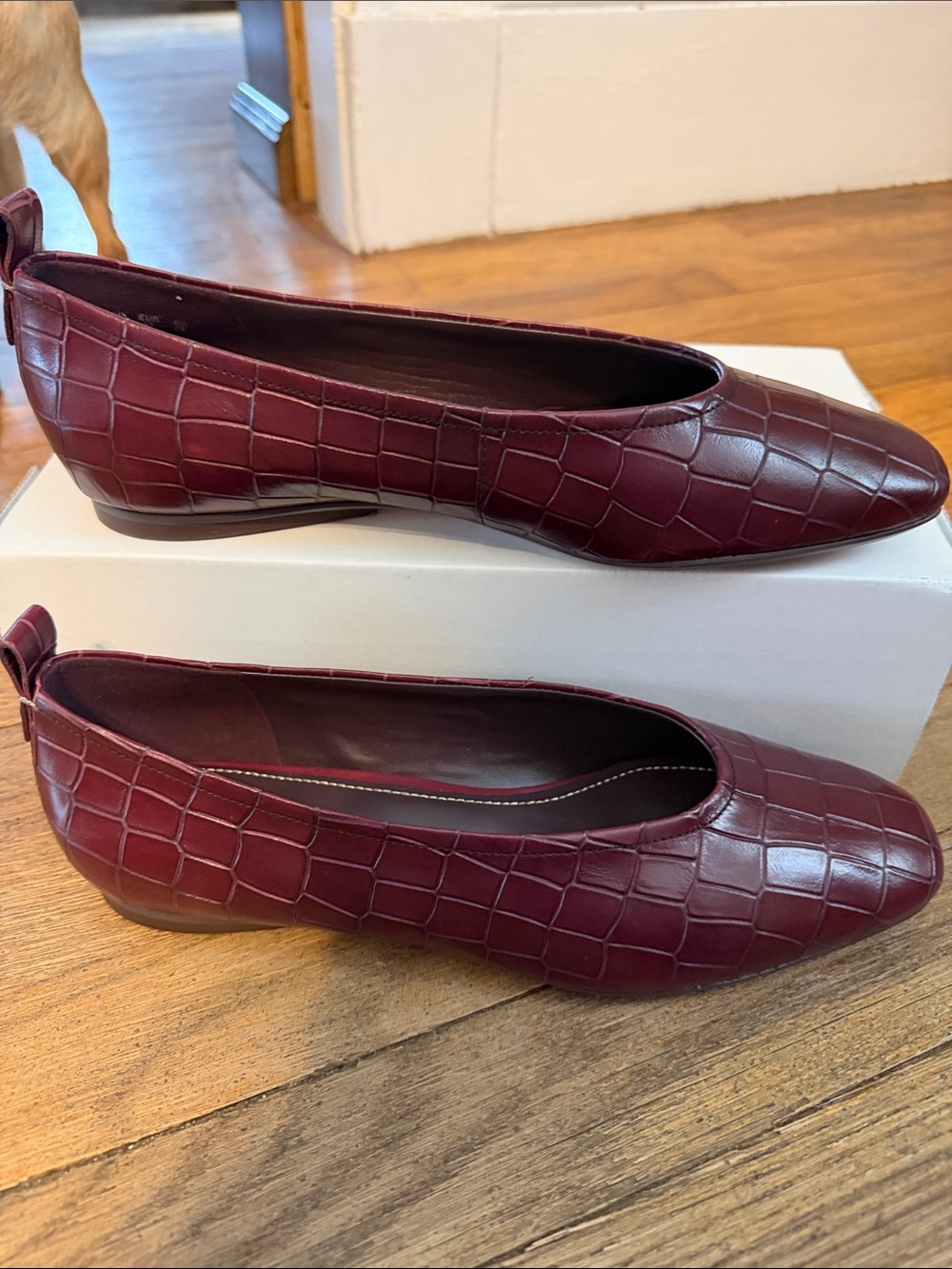 Cranberry size 8.5 Naturalizer flats